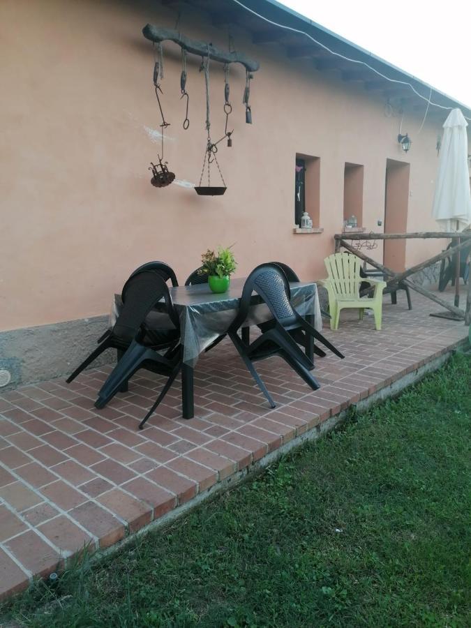 Casale Cavatella Bed & Breakfast Sermoneta Exterior foto