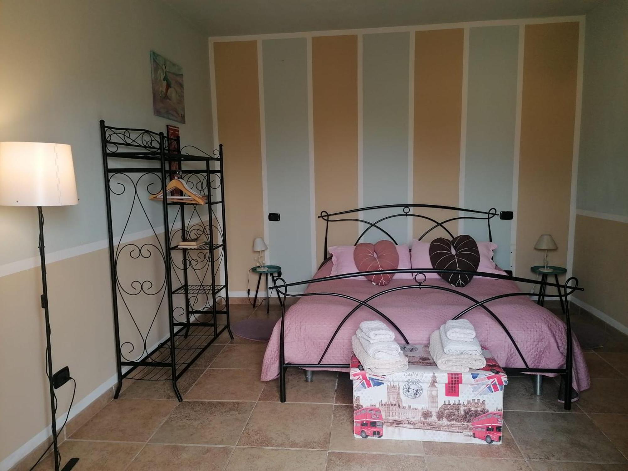 Casale Cavatella Bed & Breakfast Sermoneta Exterior foto