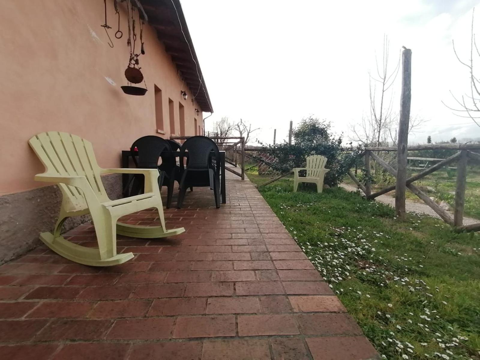 Casale Cavatella Bed & Breakfast Sermoneta Exterior foto