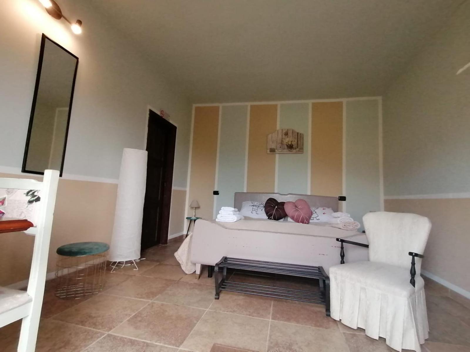 Casale Cavatella Bed & Breakfast Sermoneta Exterior foto