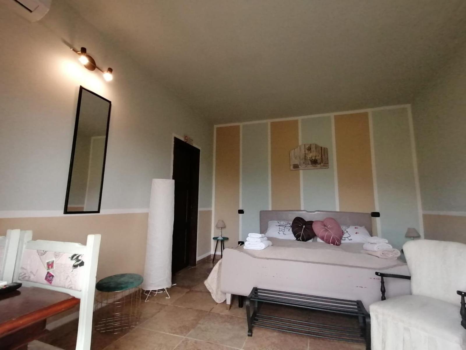 Casale Cavatella Bed & Breakfast Sermoneta Exterior foto