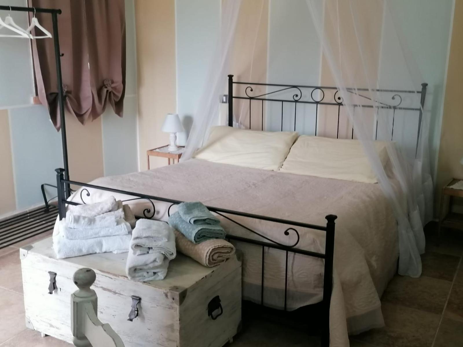 Casale Cavatella Bed & Breakfast Sermoneta Exterior foto